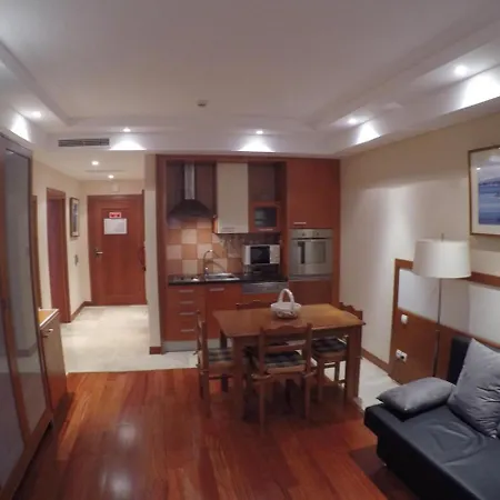 公寓 With One Bedroom In Estombar, With Wonderful City View, Pool Access...