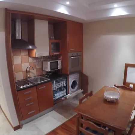 公寓 With One Bedroom In Estombar, With Wonderful City View, Pool Access... 埃斯坦巴