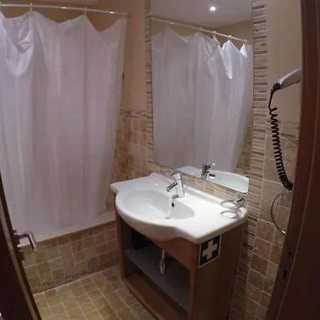 דירה With One Bedroom In Estombar, With Wonderful City View, Pool Access... *