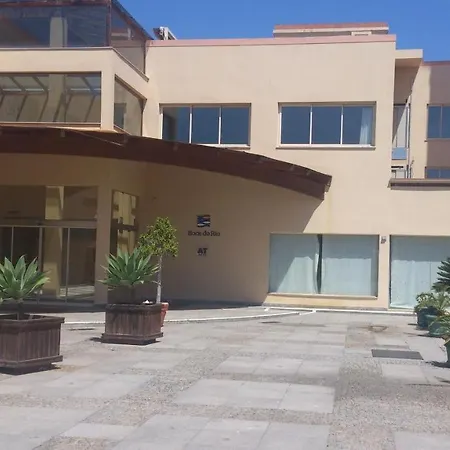 With One Bedroom In Estombar, With Wonderful City View, Pool Access... Estômbar